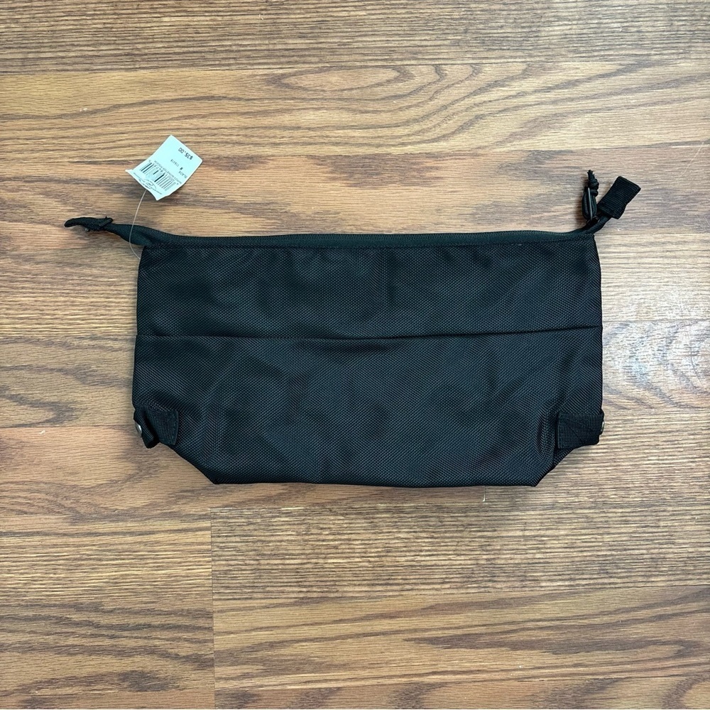 Universal Halloween Horror Nights 24 Monsters Eternal Bloodline Pouch - Picture 2 of 3